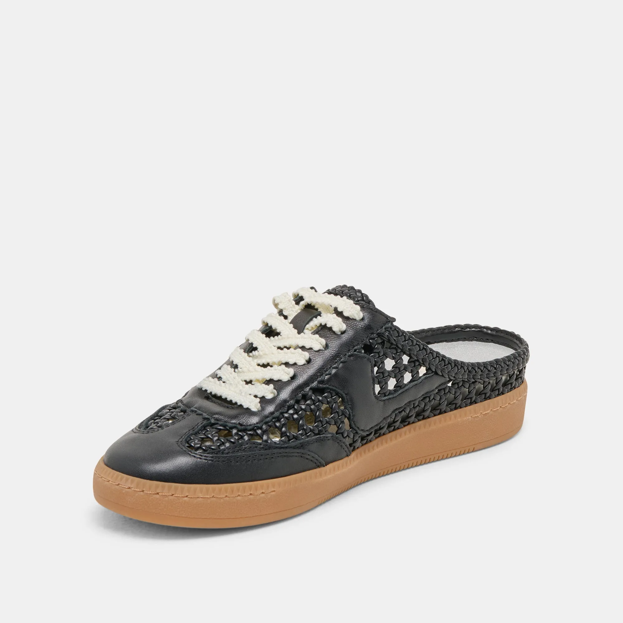 NOTICE SLIDE WOVEN SNEAKERS BLACK WOVEN STELLA Pose Ready