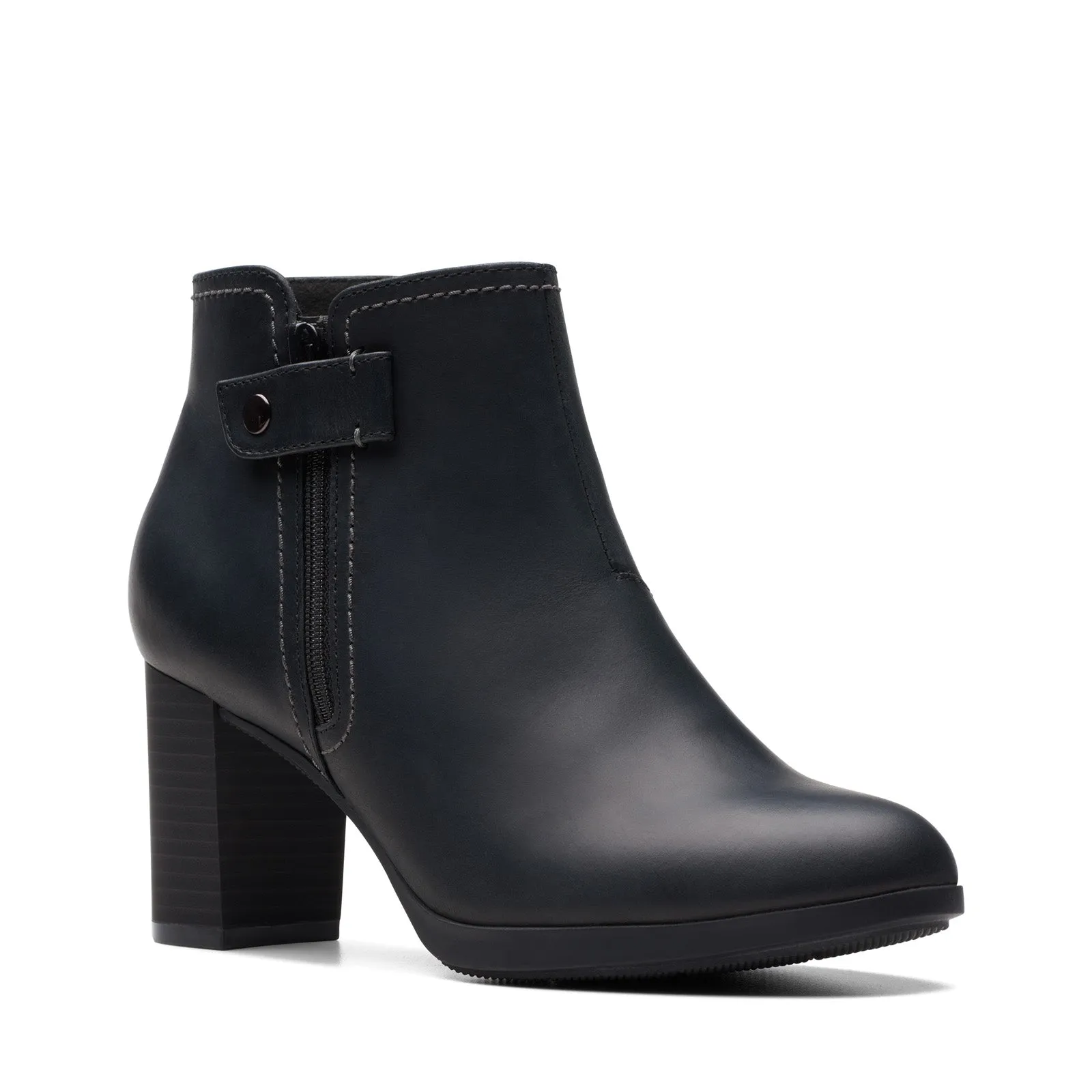 Clarks Bayla Glow 26175972 Womens Black Leather Zipper Ankle & Booties Boots Thermal Lining