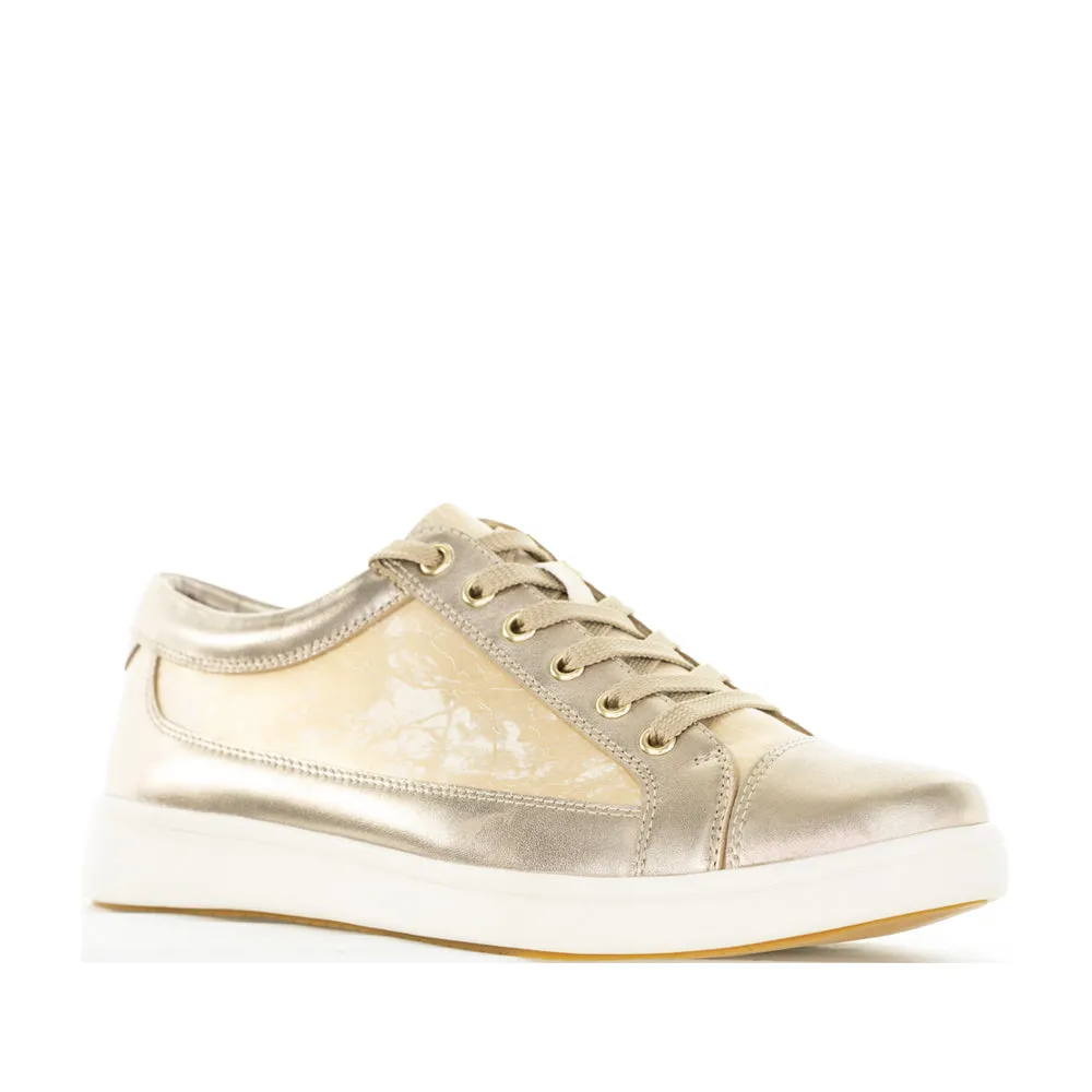 ZIERA DANNI CHAMPAGNE Ventilation holes Enhanced grip