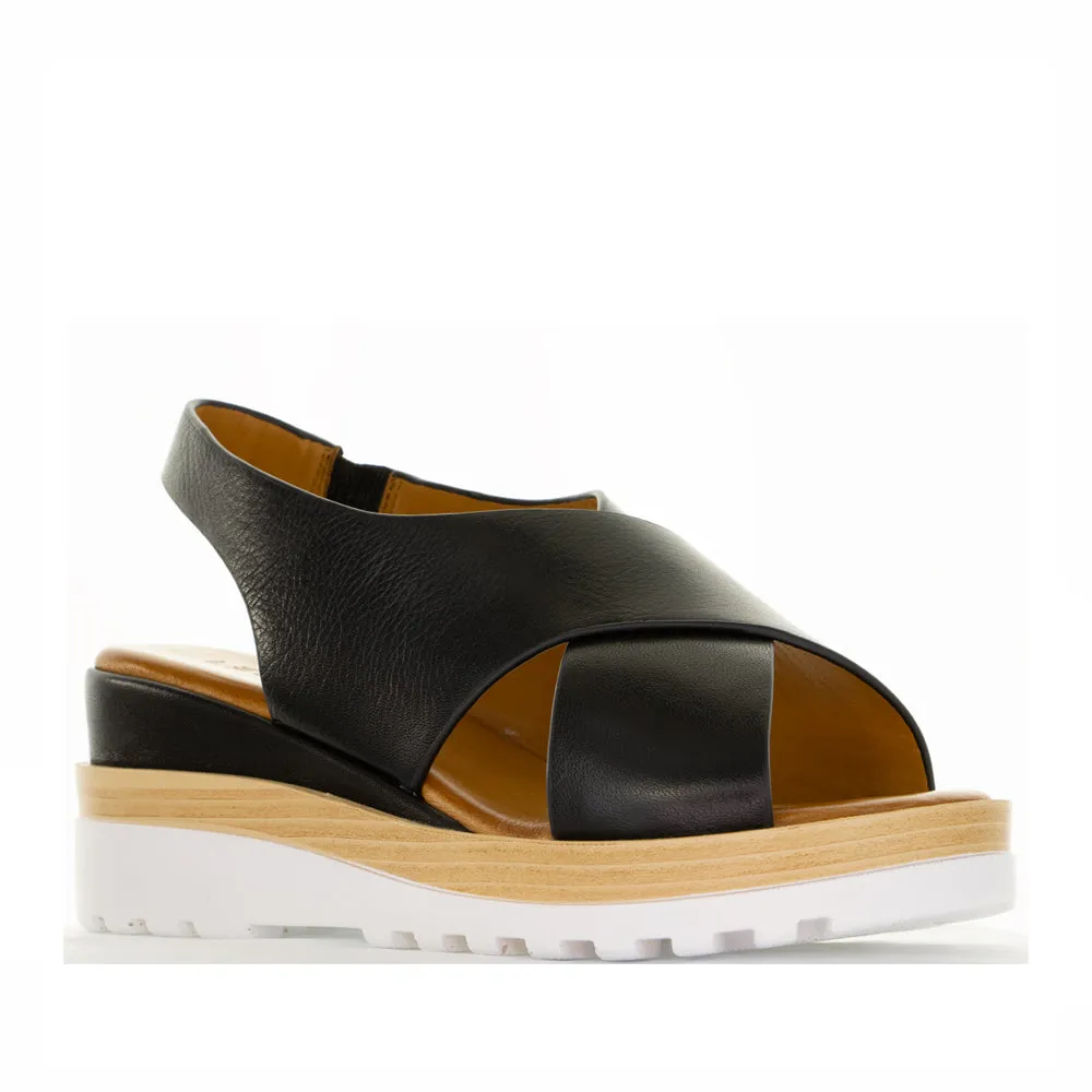 Comfortable Summer Walk Easy Entry LE SANSA TRISHA BLACK