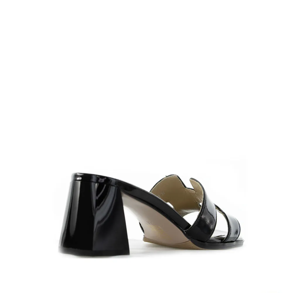 MILA RAINE MINKY BLACK Responsive