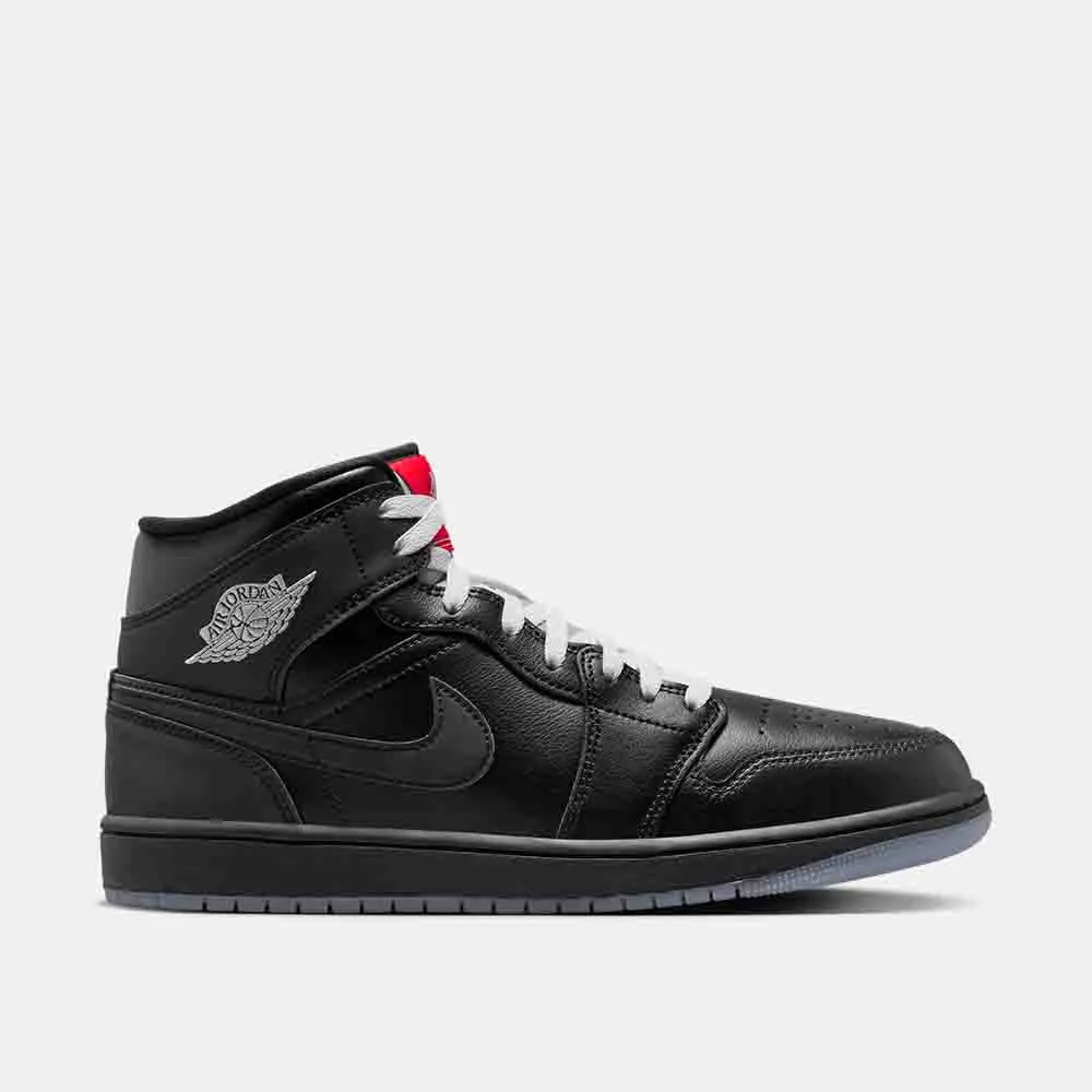Light Foam Layer Sneakers Minimalist Design Air Jordan 1 Mid SE