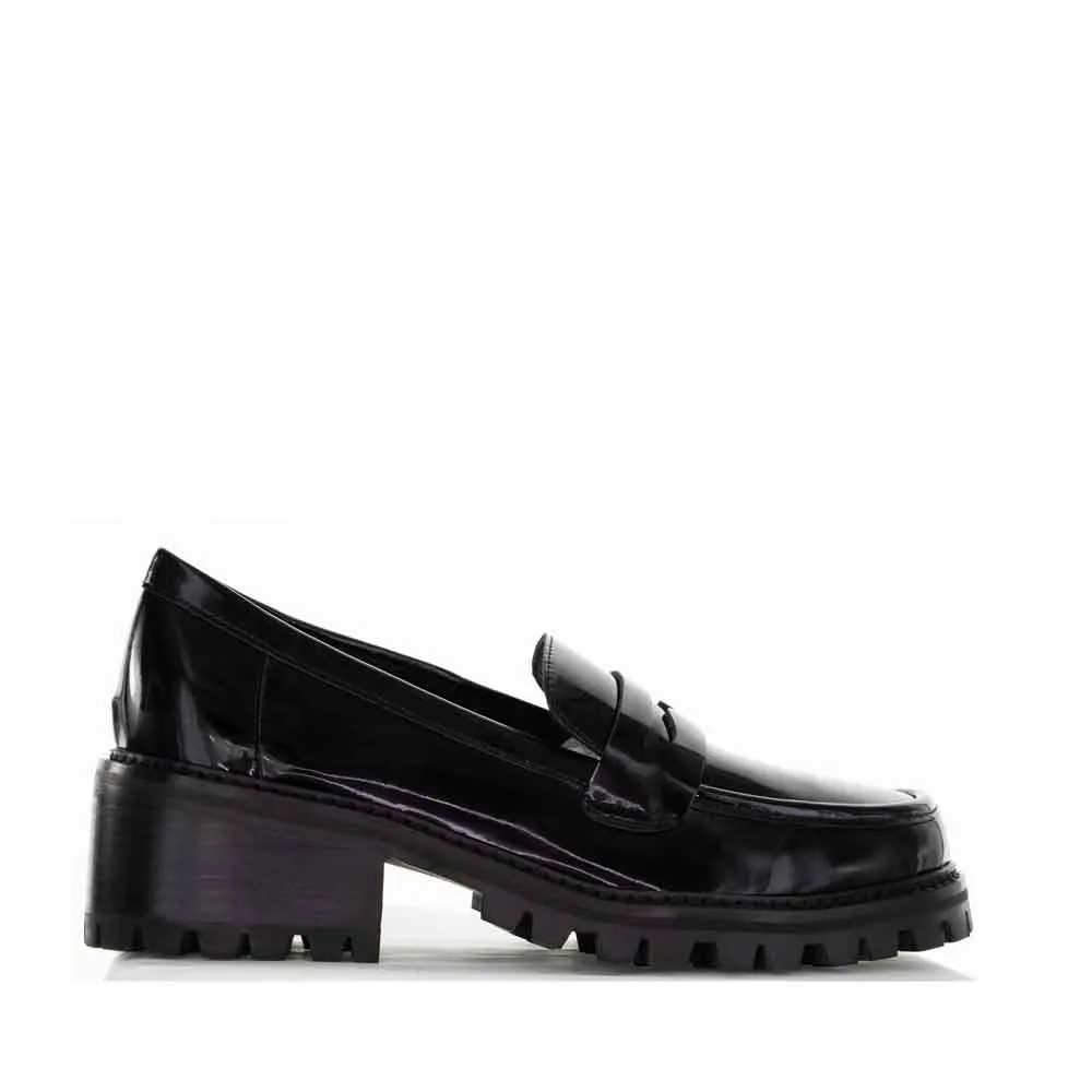 LE SANSA ZOEY BLACK PATENT Model Off-Duty Cushioned heel