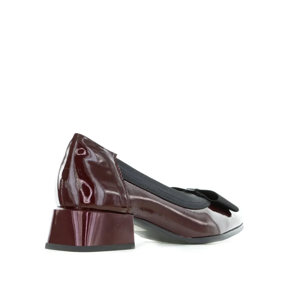 MILA RAINE BING SHIRAZ PATENT Classic White Heels Fall Fashion Pumps