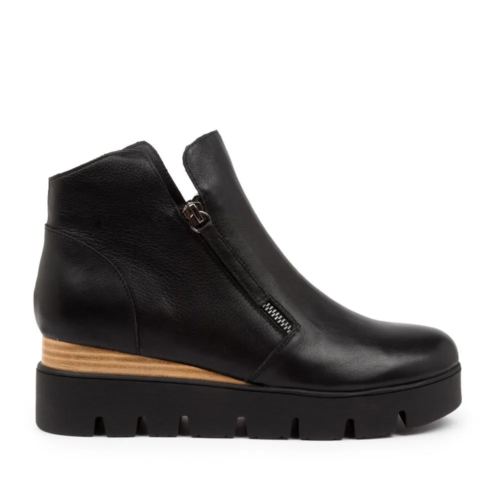 Dressy look Neutral Finish DJANGO & JULIETTE RADIO BLACK NATURAL