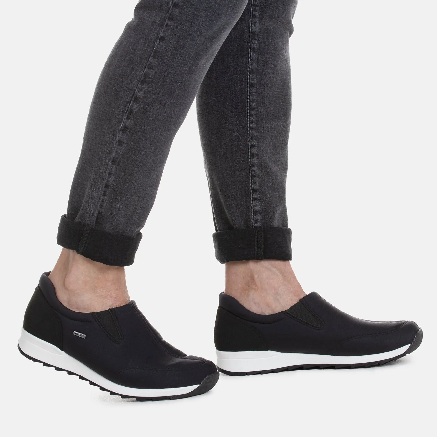 VIRE Women??s vegan GORE-TEX? slip-on sneaker Stitched Detailing Ultimate Cushion
