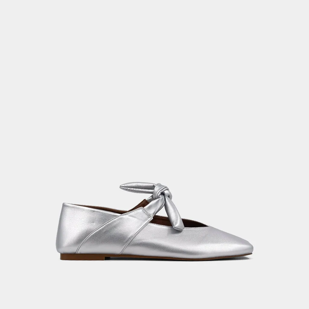 ANTONELLA Coastal vibe