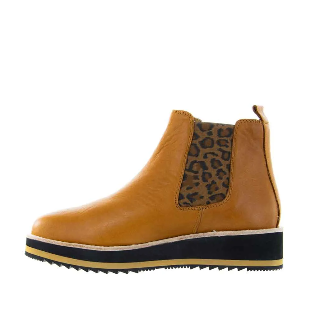 Leather Comfort Cushioned LESANSA STING TAN LEOPARD
