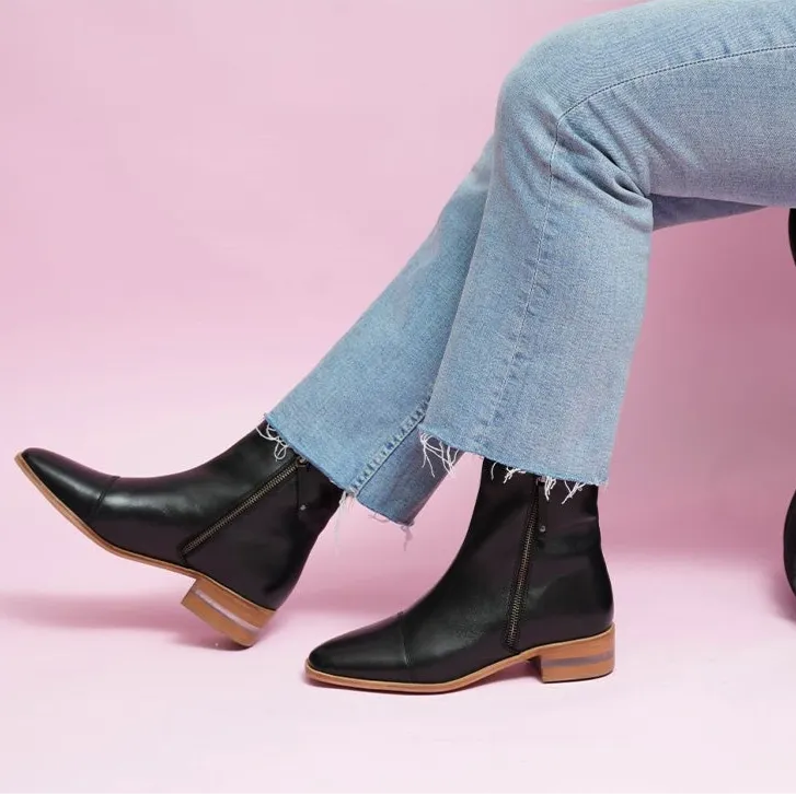 LE SANSA MERA BLACK CROC Muddy Path Western Style