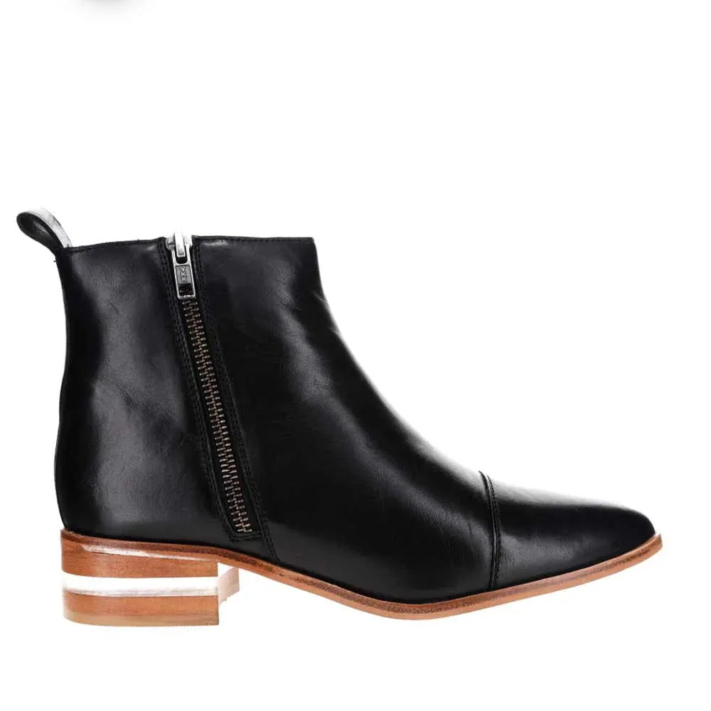 LE SANSA MAPLE BLACK UV - resistant women's shoes