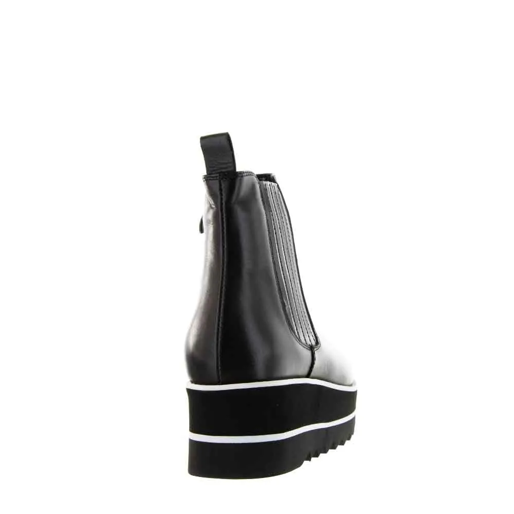 LE SANSA TRINITY BLACK Urban Fit