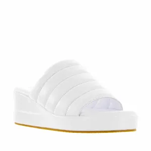 Le sansa Mazz White Slip On Shoes Fit