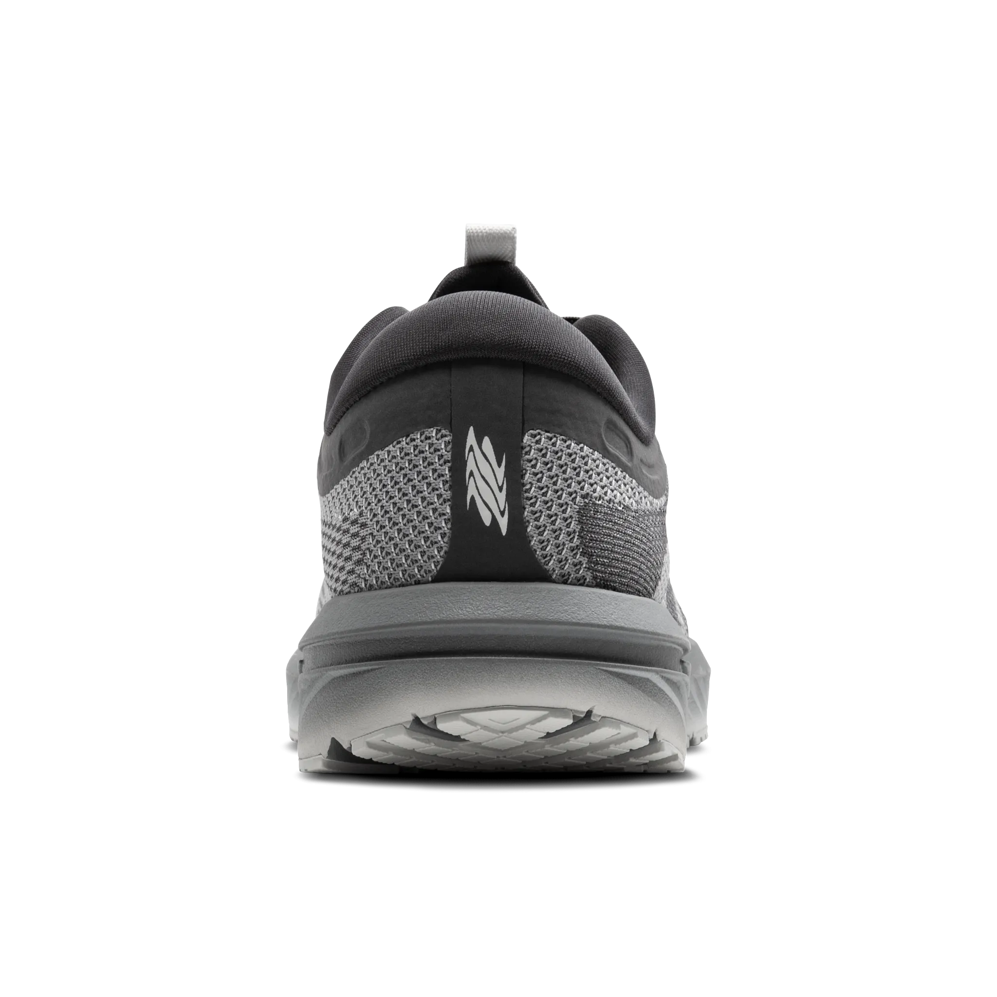 Men's Revel 7 running on inclined ground
