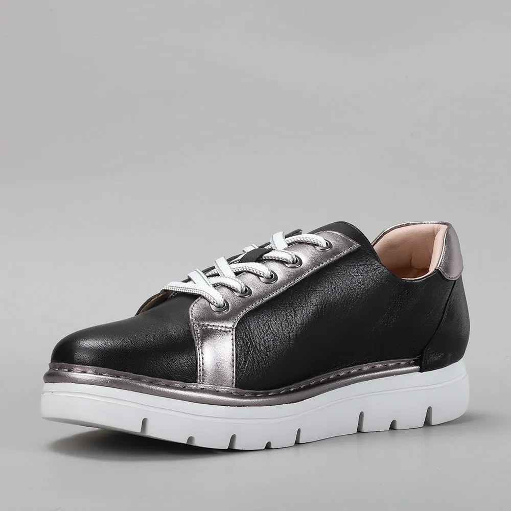 LE SANSA BEAGLE BLACK PEWTER Travel Shoes Adjustable Strap