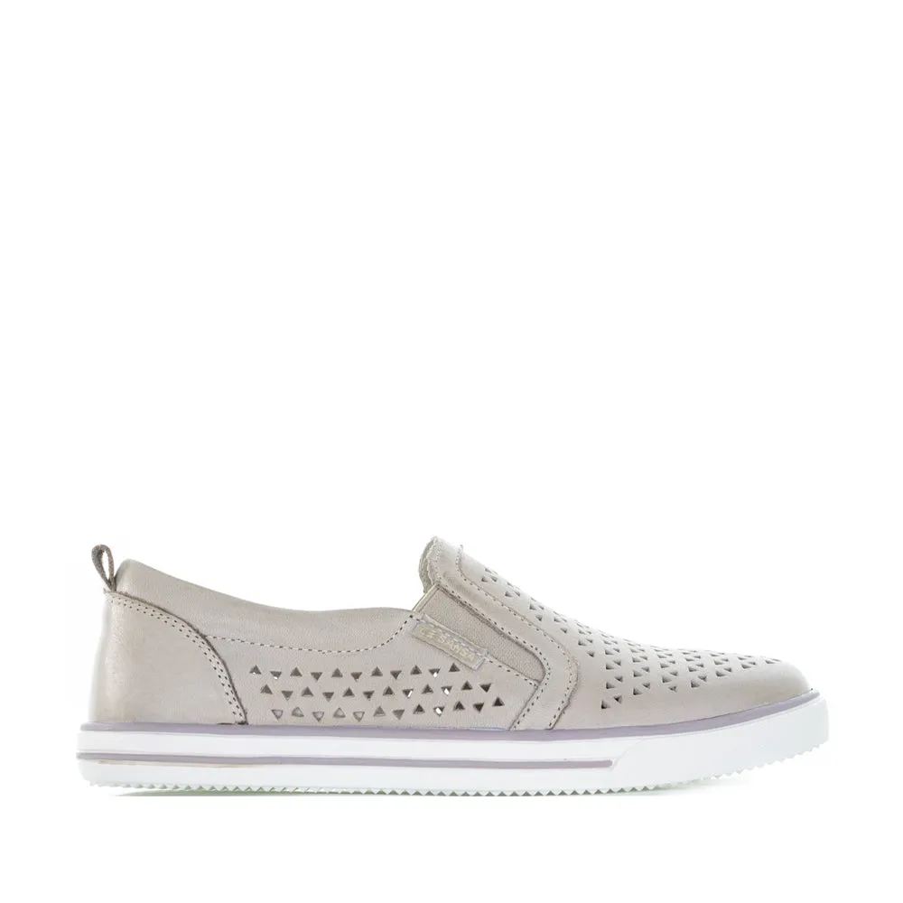 LE SANSA KAILA SILVER GREY Distinctive materials