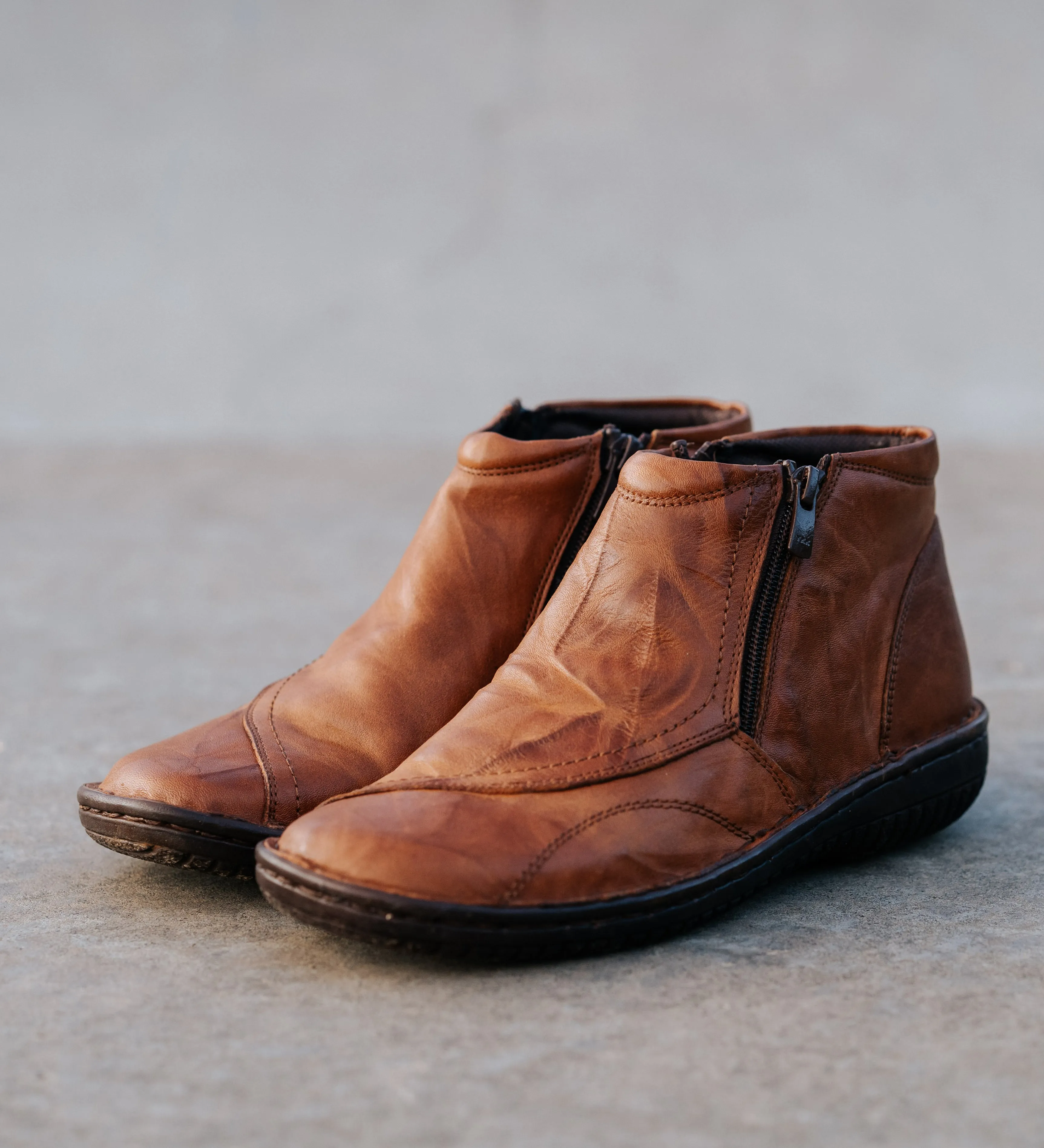 Waterproof Design Warehouse Worker CABELLO 5250-27 TAN CRINKLE