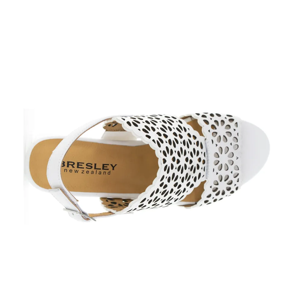 BRESLEY SAPPER WHITE Classy durability simple design