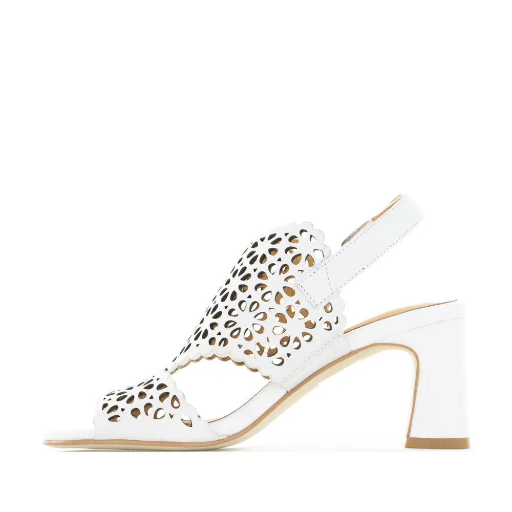 Multi-functional performance suede - type BRESLEY SAPPER WHITE