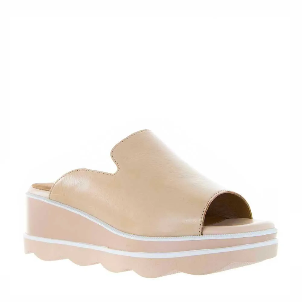 BRESLEY VENT POWDER school shoes