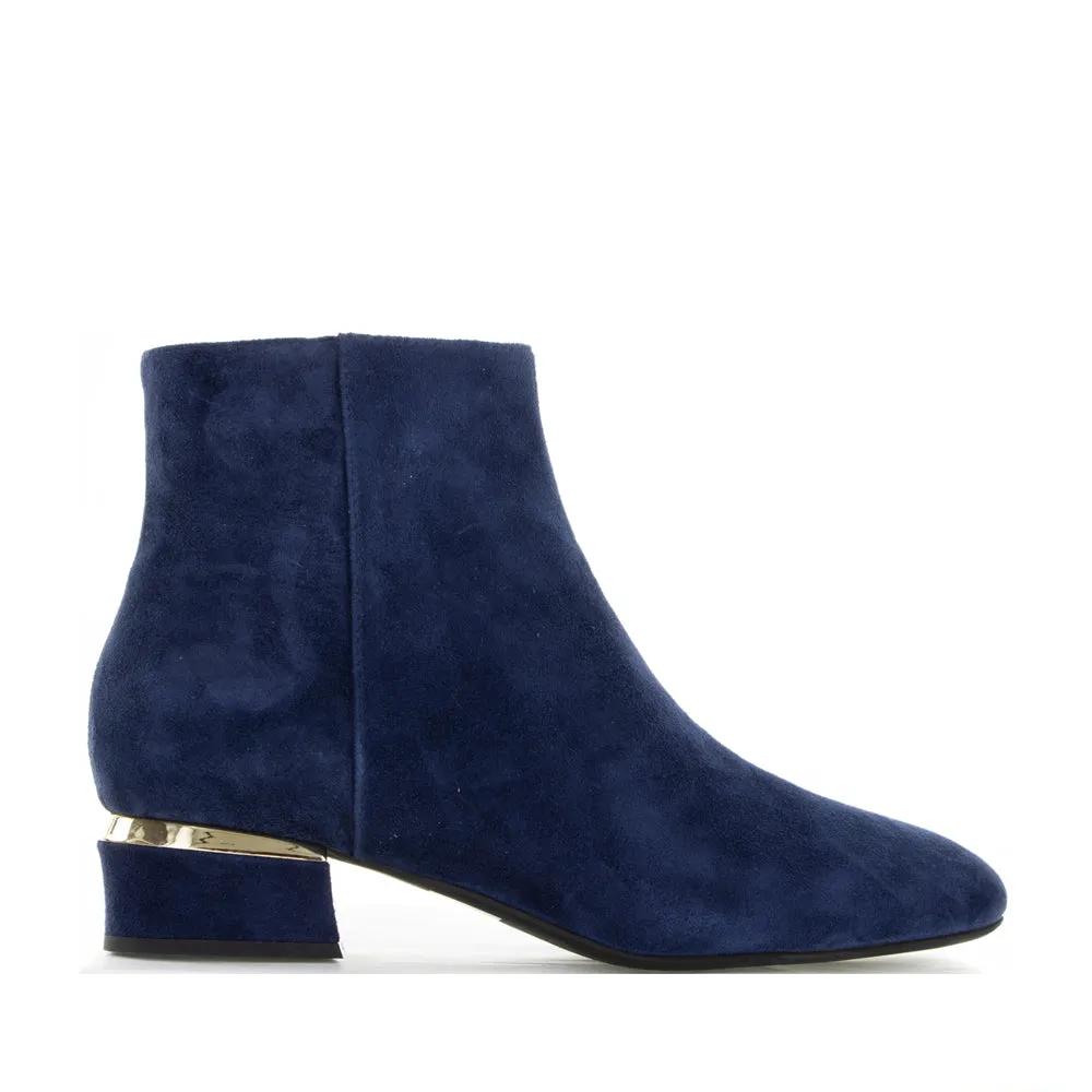 Elastic Sides DJANGO & JULIETTE GARYIE NAVY