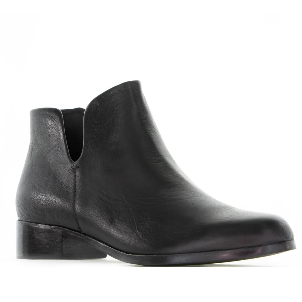 Comfortable Padding LE SANSA MARA BLACK