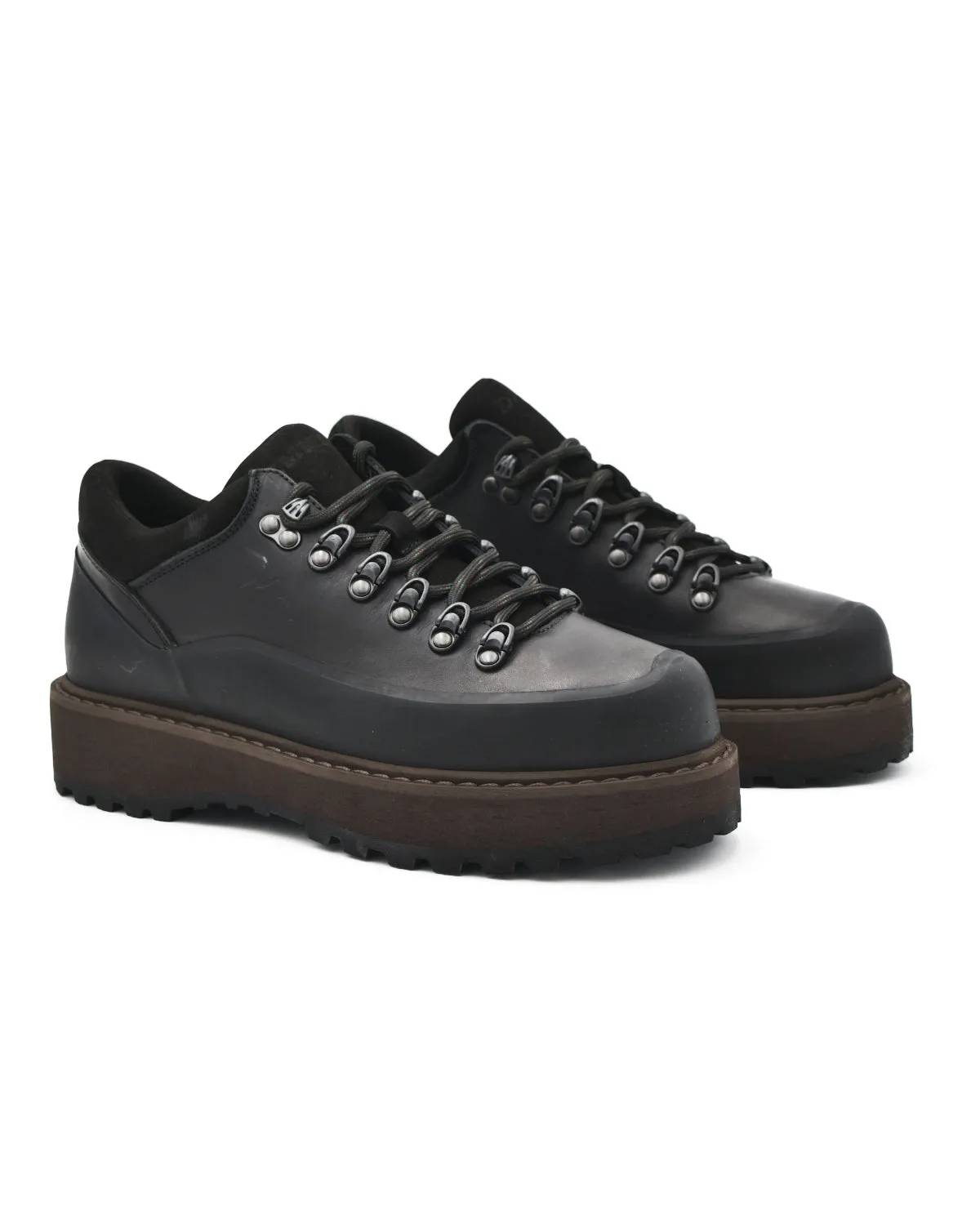 Diemme Cornaro in Black Leather (Women's) Firm Lock Comfort collar
