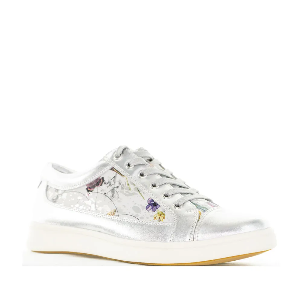 ZIERA DANNI SILVER WHITE Balance Fit Boat Walk