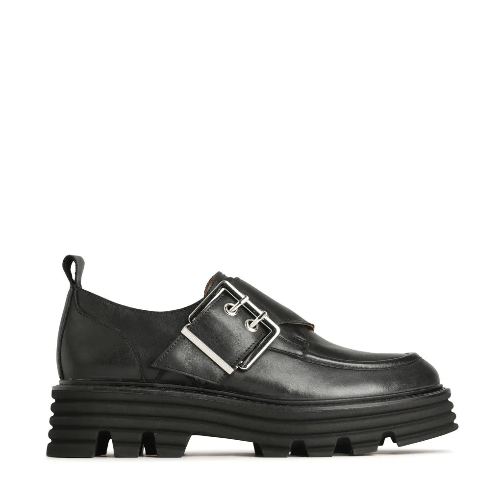 All-weather breathability JACLYN