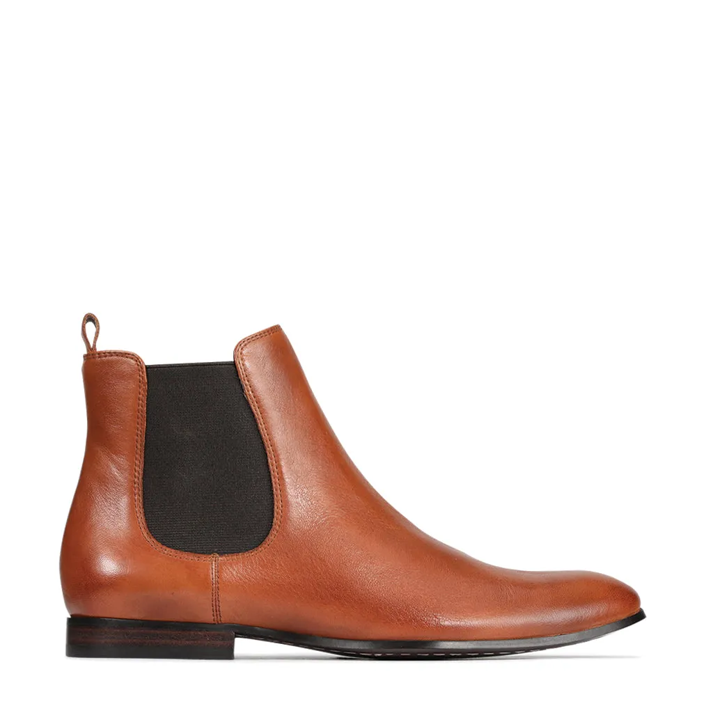 Round - toe SERENITY CHELSEA BOOTS LEATHER