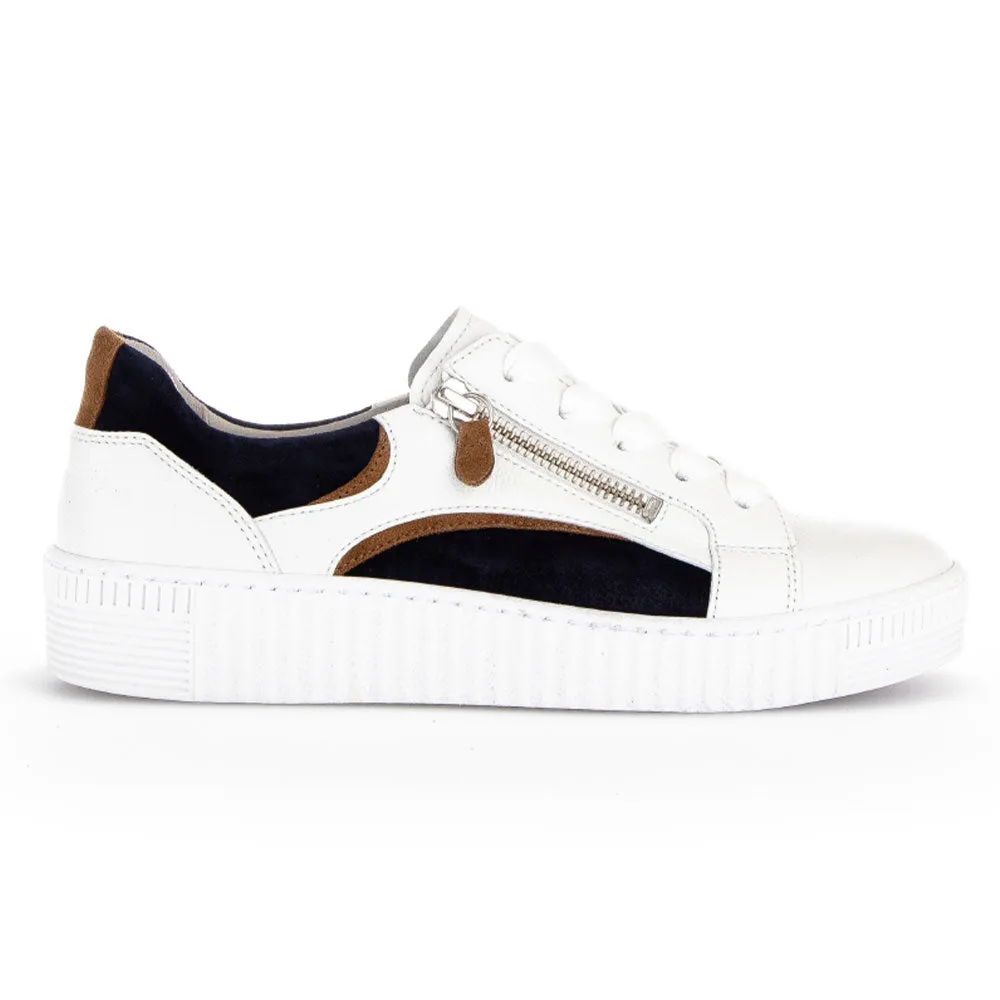 Easy Flow Low Cut Athletic Sneaker 23330