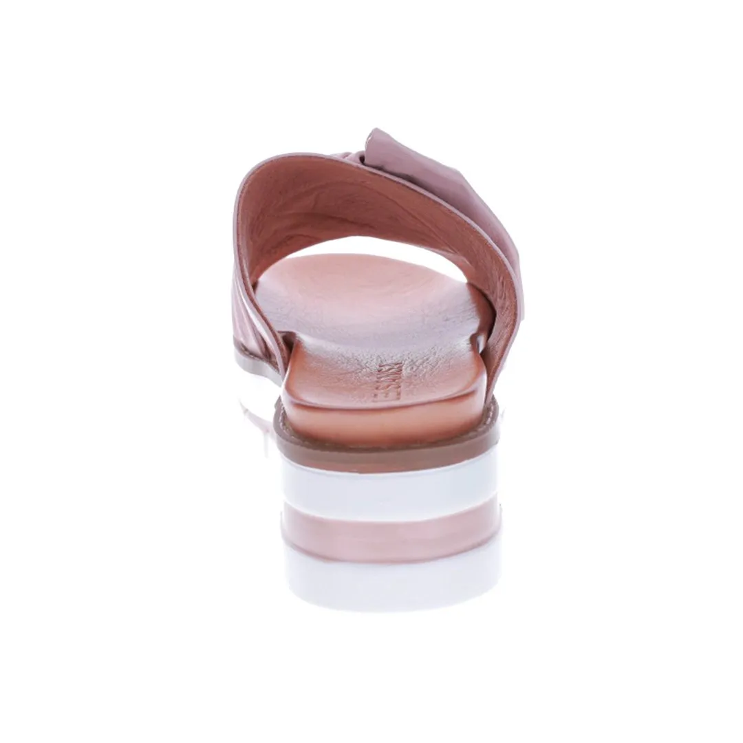 Quick Fit Walk LE SANSA KHLOE BLUSH