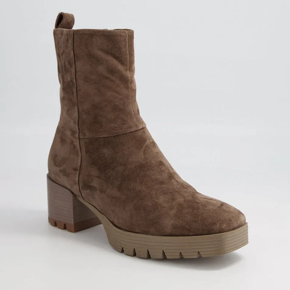 Secure And Comfortable Casual Day DJANGO & JULIETTE DIPPY TAUPE