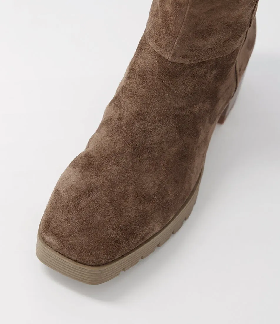 Fitness Enthusiast Casual Gathering DJANGO & JULIETTE DIPPY TAUPE