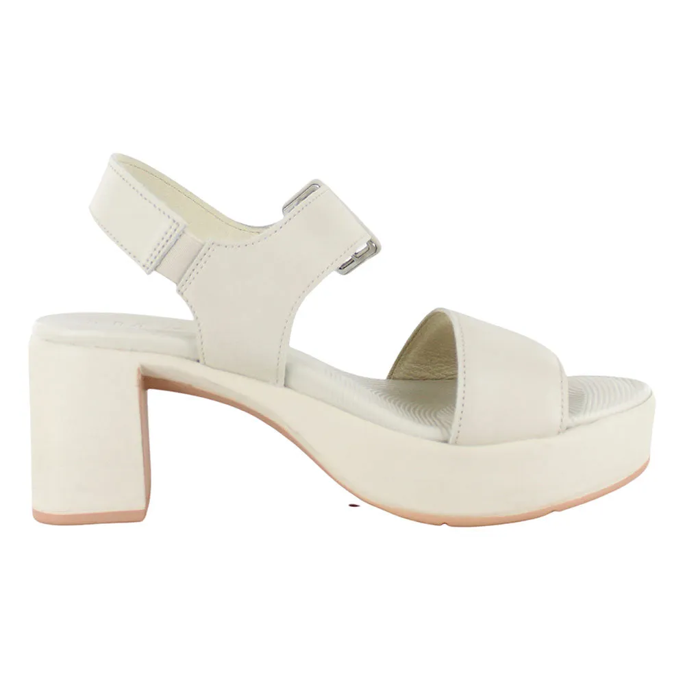 AI Path Marathon Fit Glamour Platform Sandal (123101)