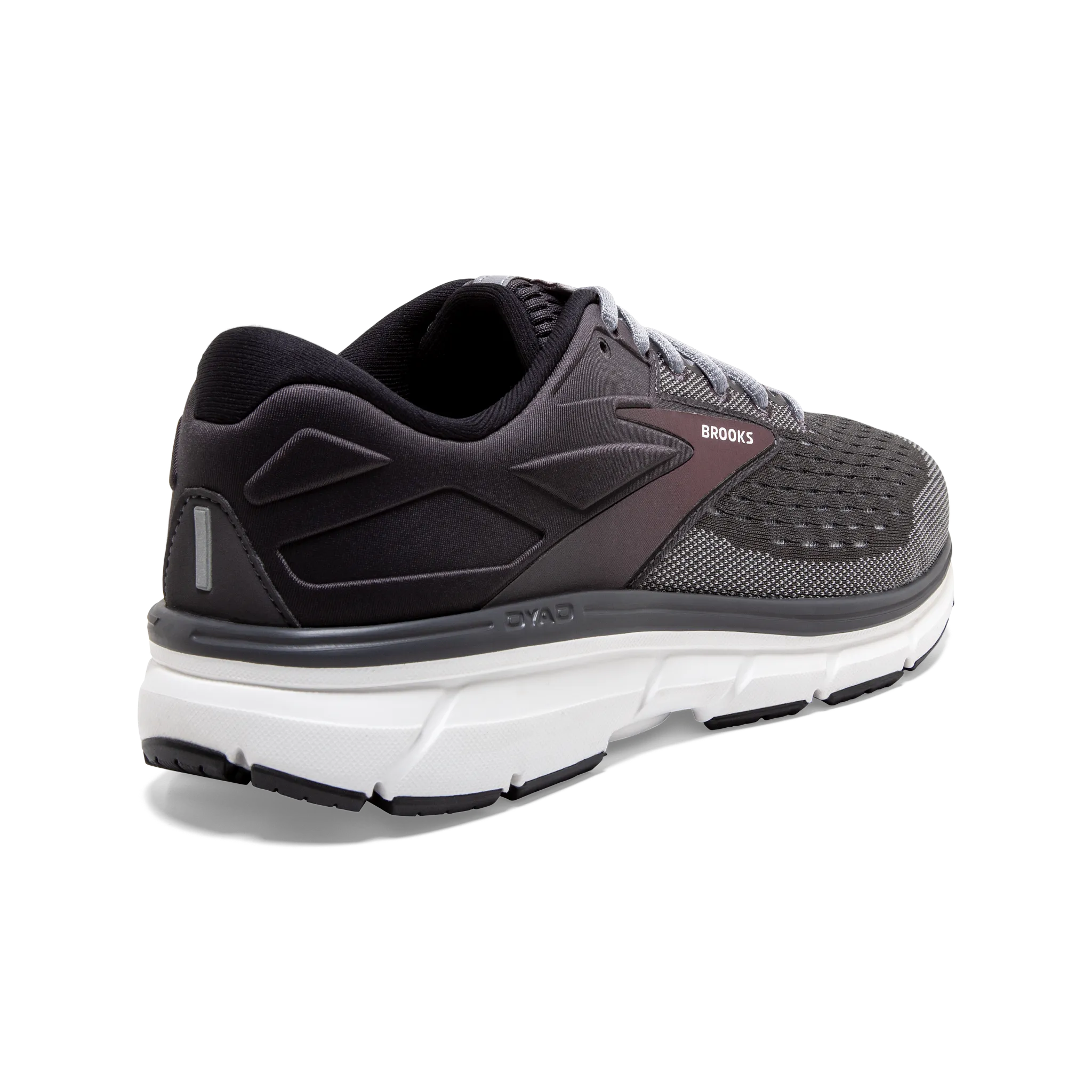 Men's Dyad 11 daily use running shoes professional athletes