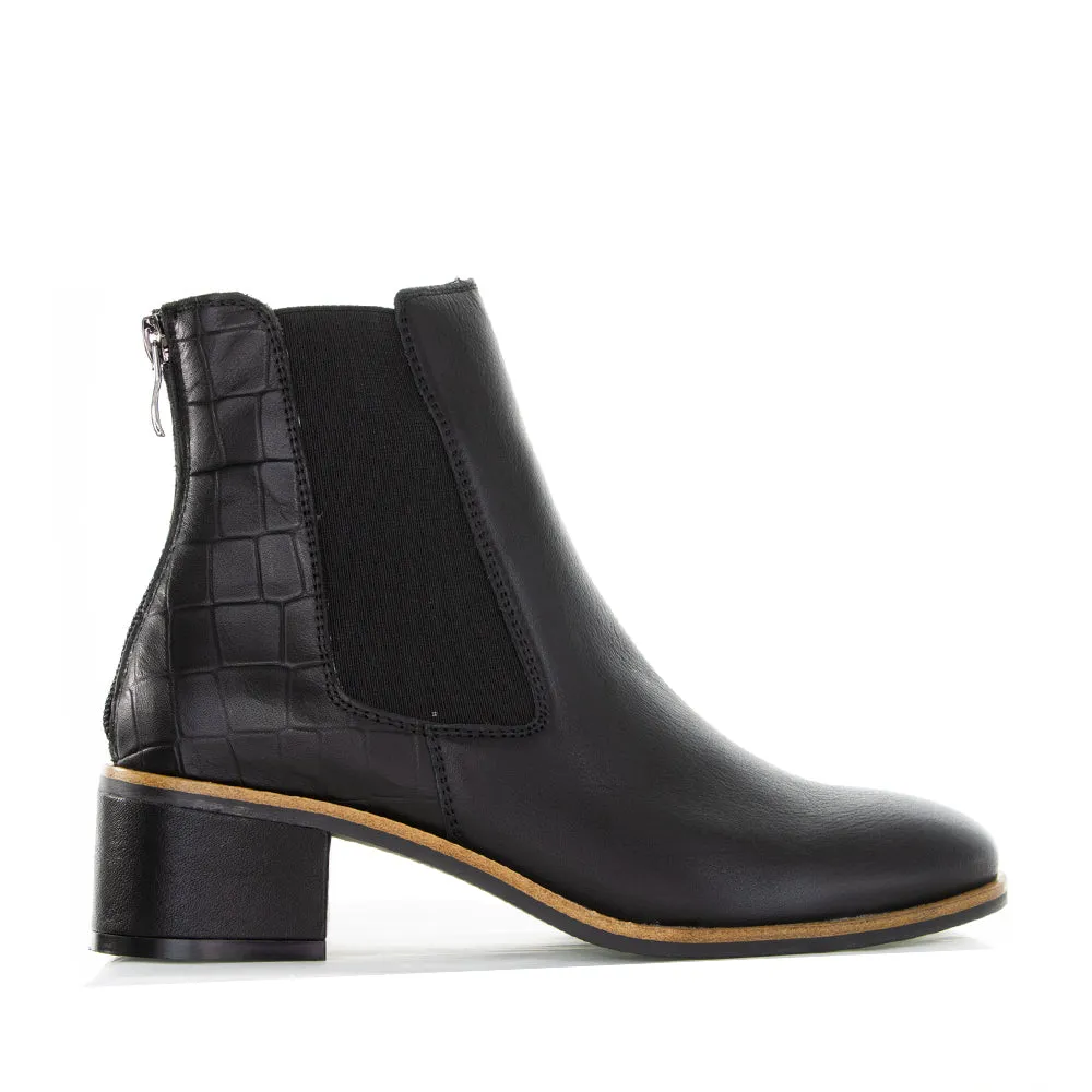 LE SANSA REMTON BLACK runner