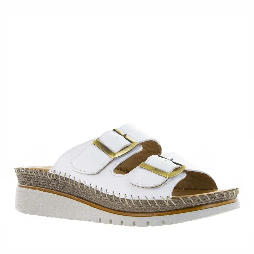 LE SANSA FREYA WHITE Trip Easy Slip Resistant