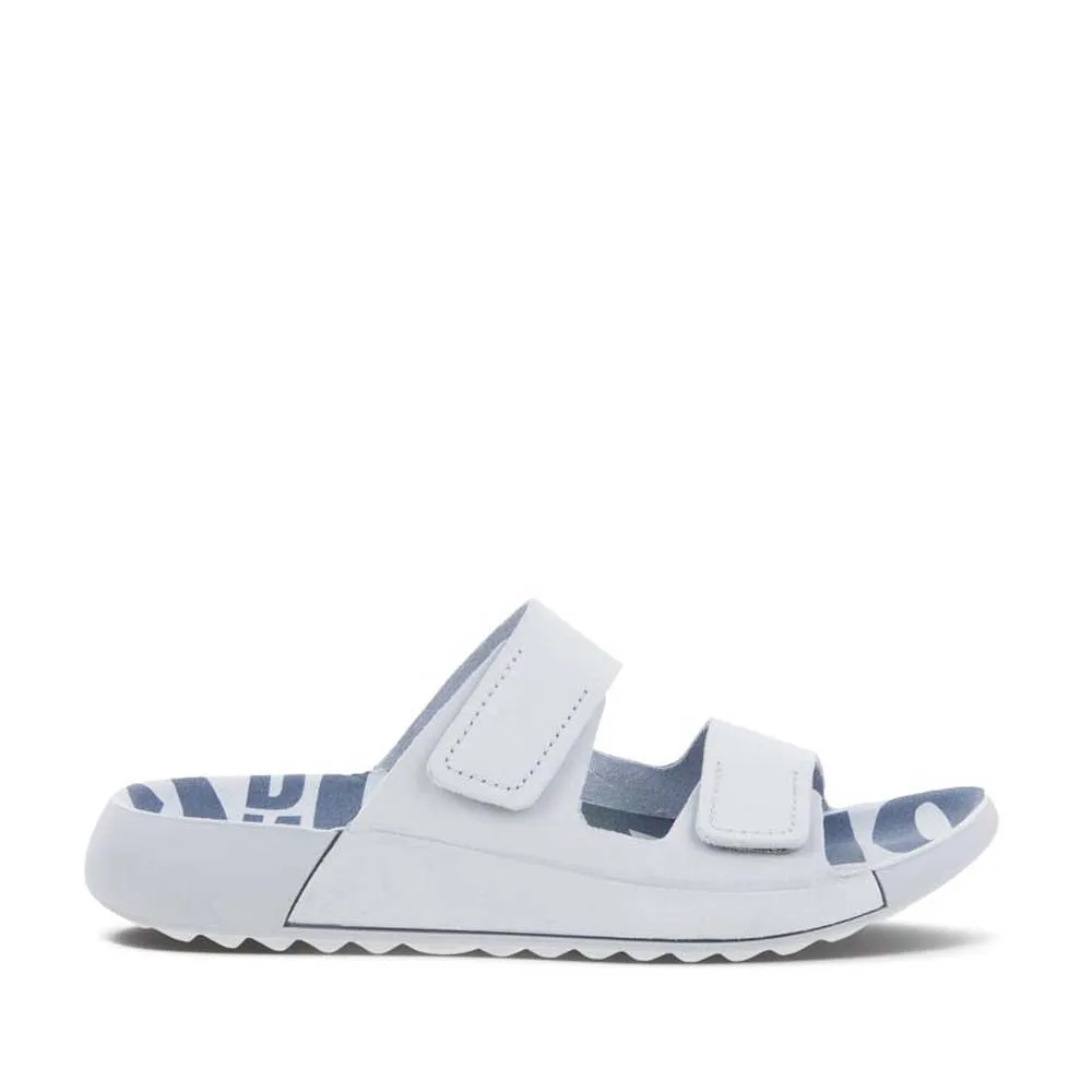 ECCO COZMO AIR Track Glow Self Care