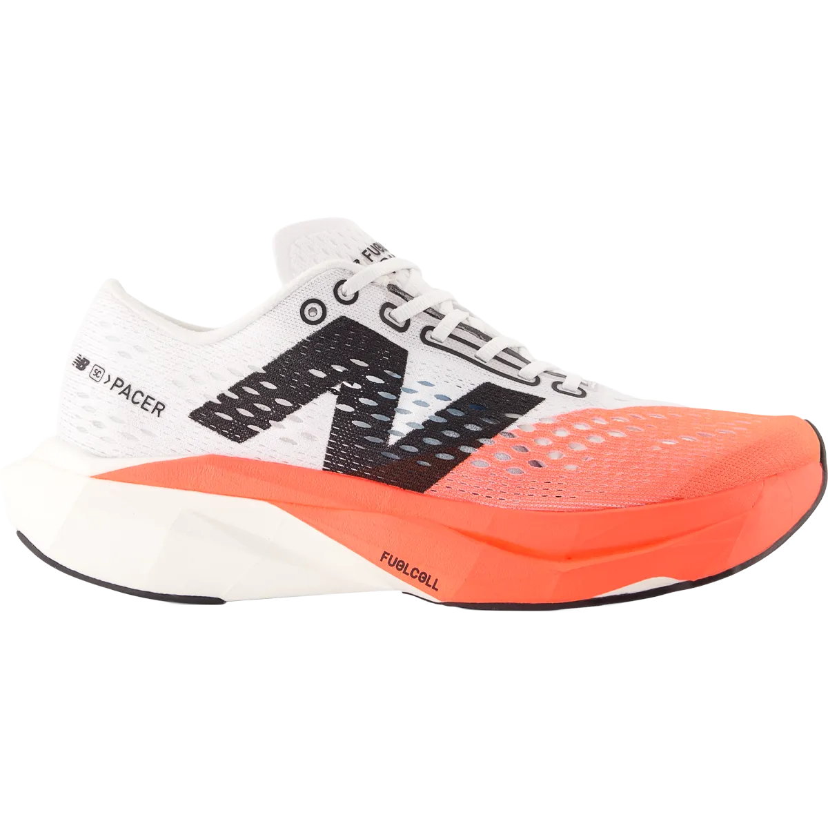 running with a water bottle Tempo run Women's FuelCell Super Comp Pacer V2