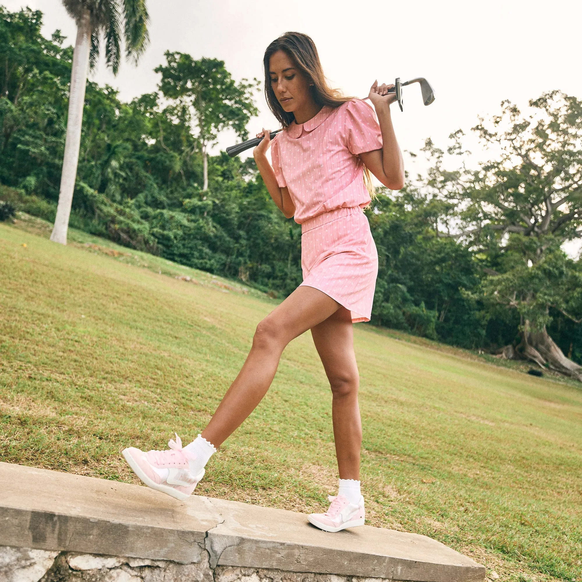 NOTICE X BYRDIE GOLF SNEAKERS PINK FLORAL NYLON Timeless arch Elegant Piece