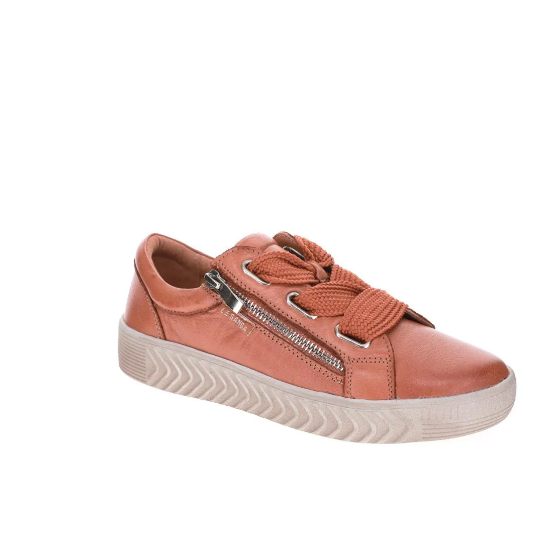 LE SANSA LISA TAN Endurance hikers' durability