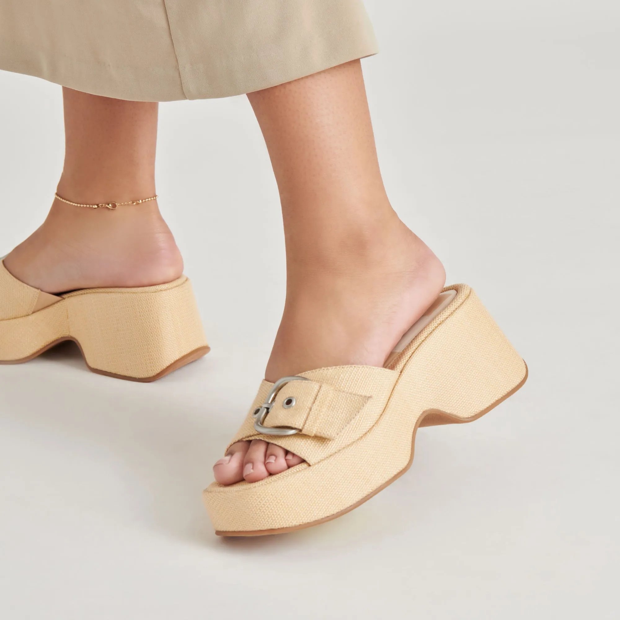 GISEL HEELS LT NATURAL WOVEN RAFFIA Casual Heels for Work Easy Slip On