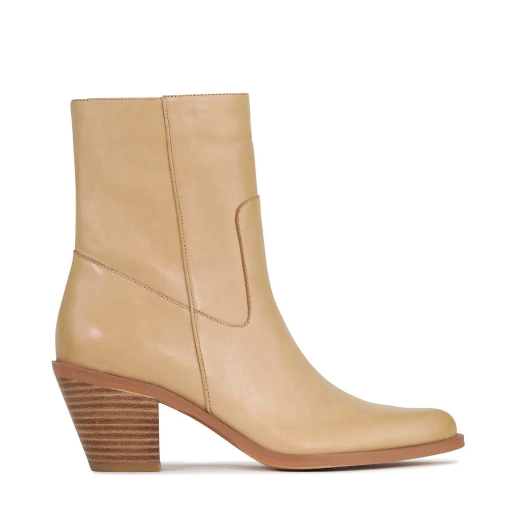 Slip-resistant look slowest ELLEN