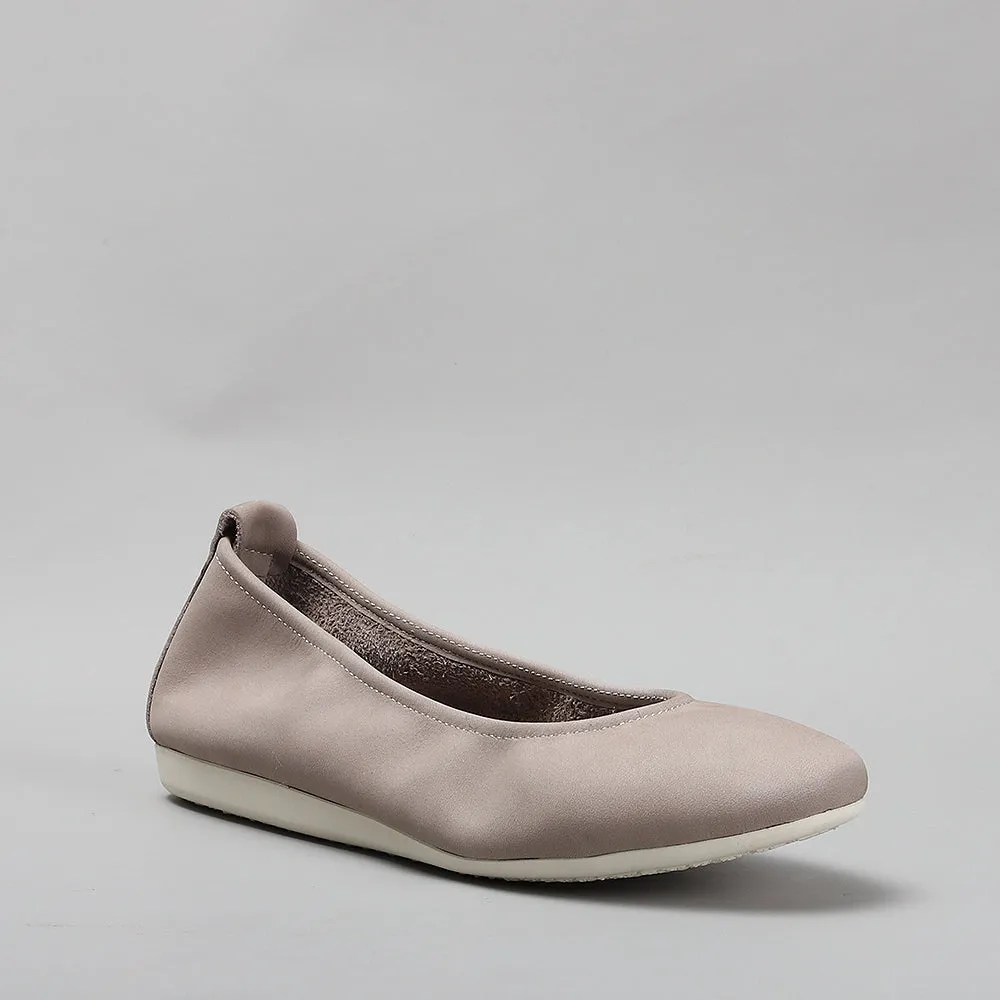 LE SANSA BARBIE TAUPE Cushioned Sole Comfortable Wear