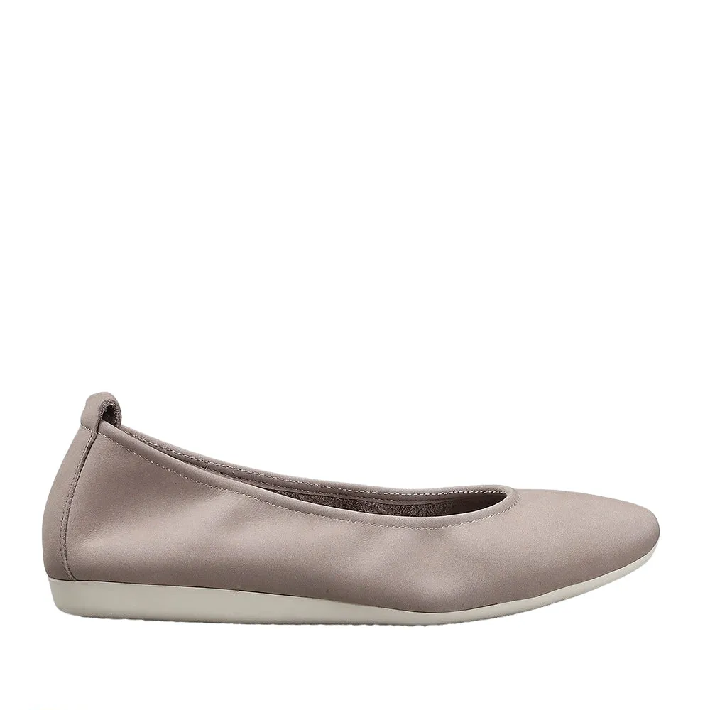 Stylish Silhouette LE SANSA BARBIE TAUPE