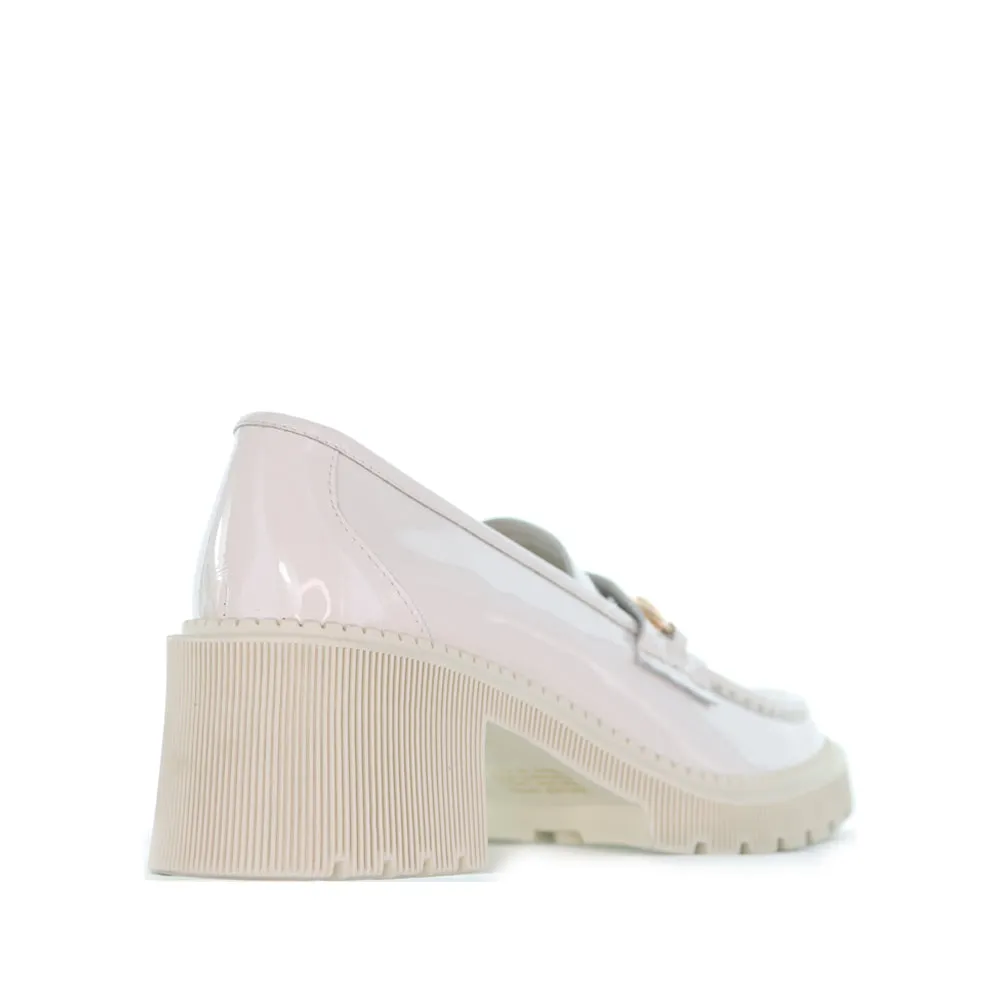 DJANGO & JULIETTE ZOEY IVORY PATENT Comfy Style Street Ease