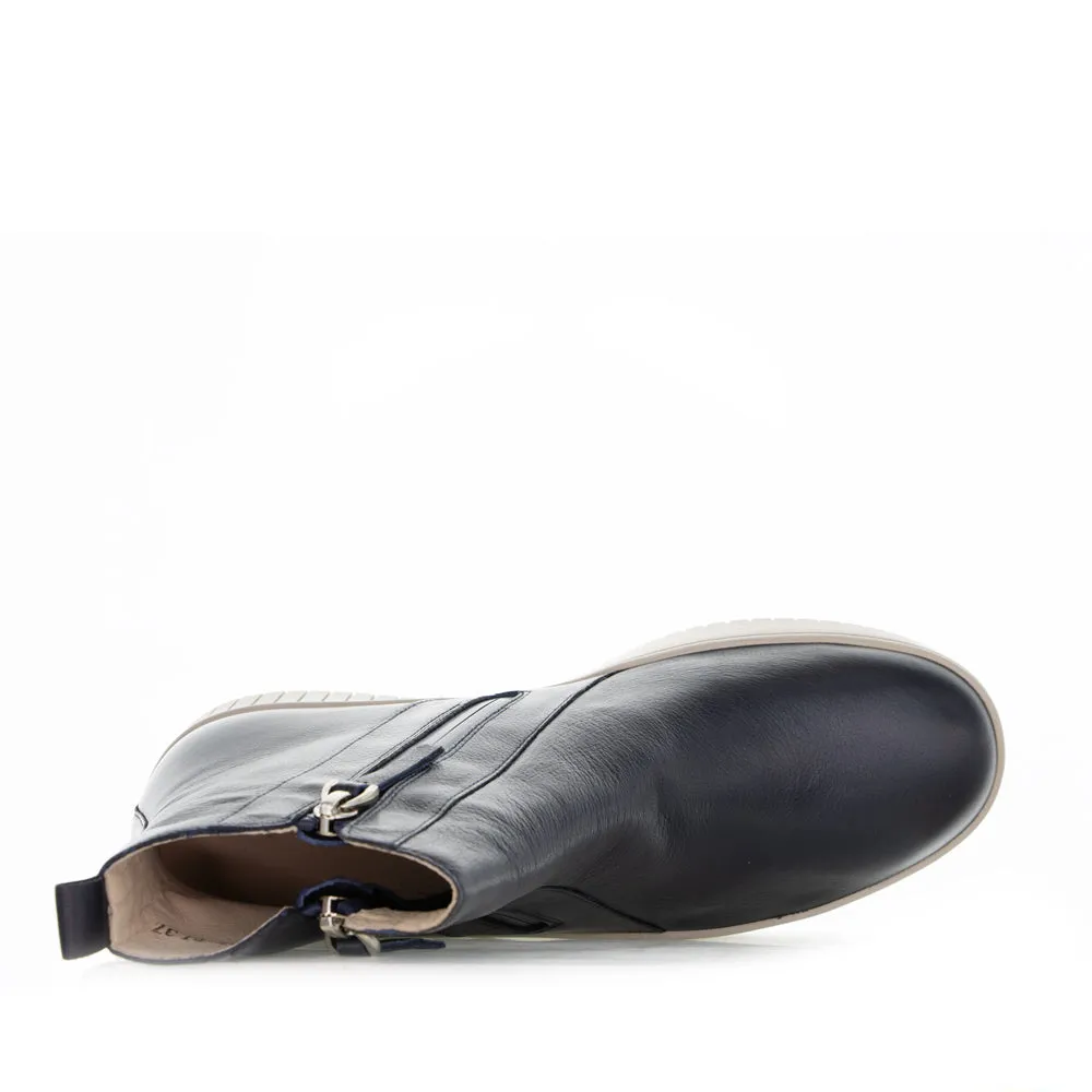 Zip Closure Suede Surface DJANGO & JULIETTE KARATE NAVY