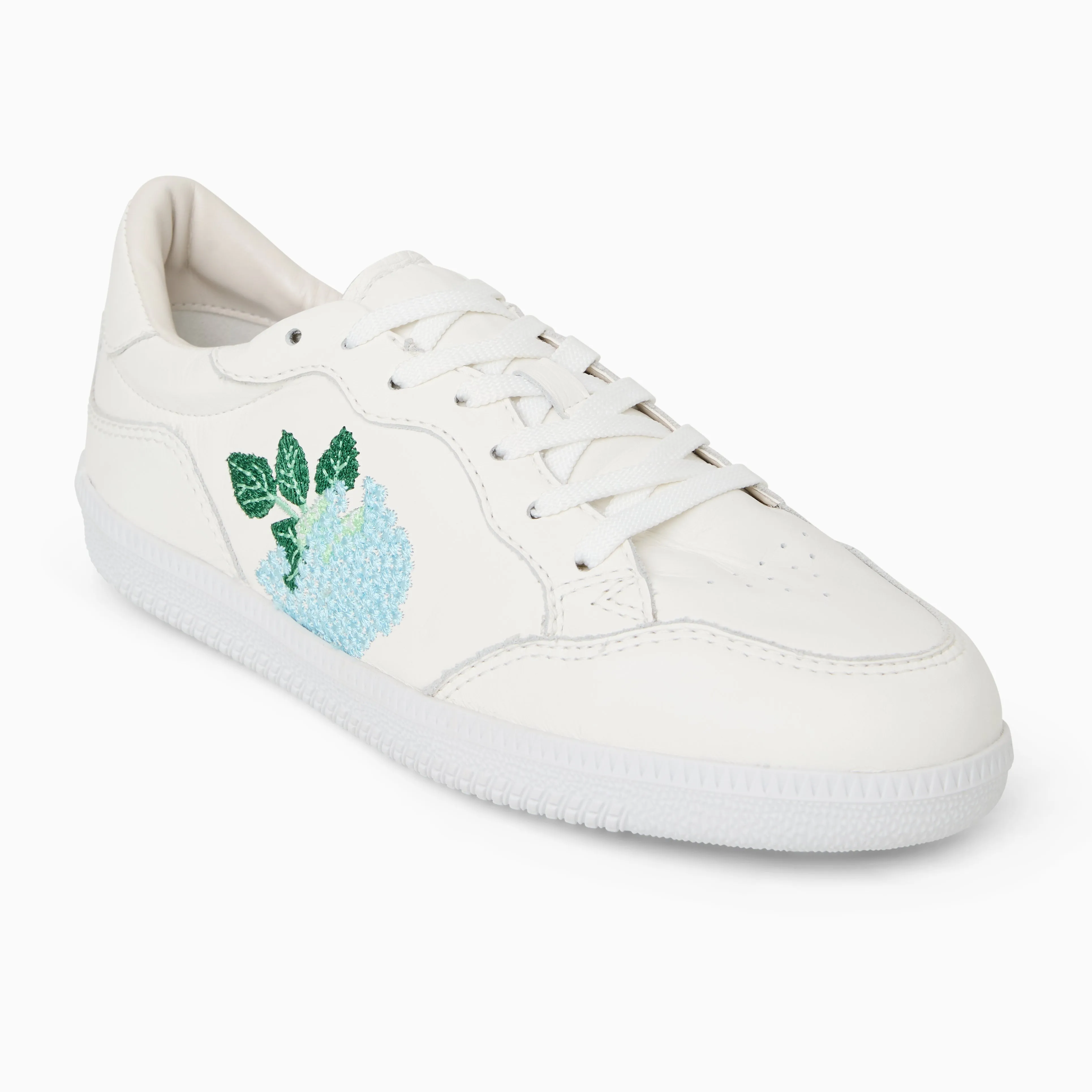 Hydrangea Sneaker Petite Fit Move Bold