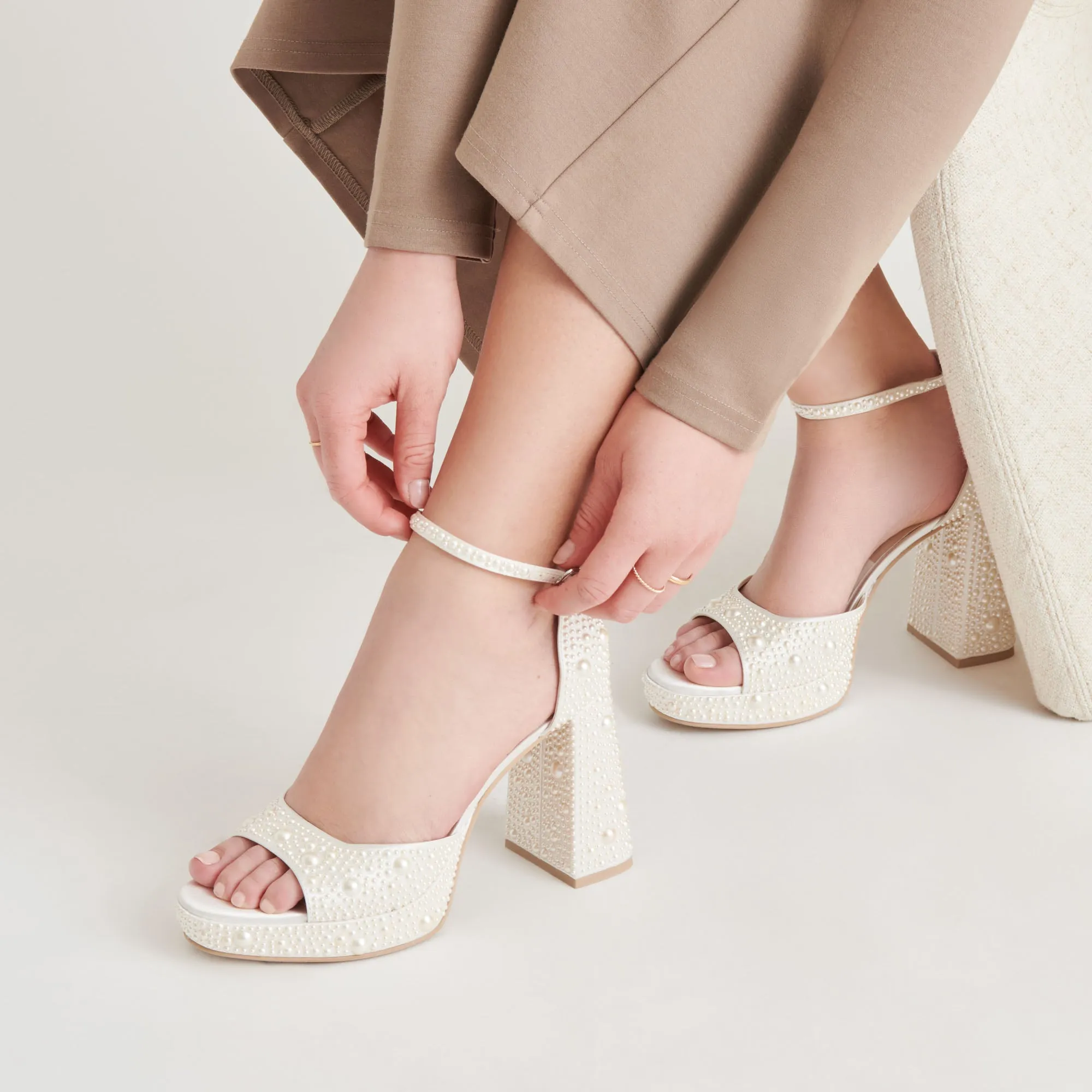 Stylish PANDRO PEARL HEELS TRUE WHITE SATIN