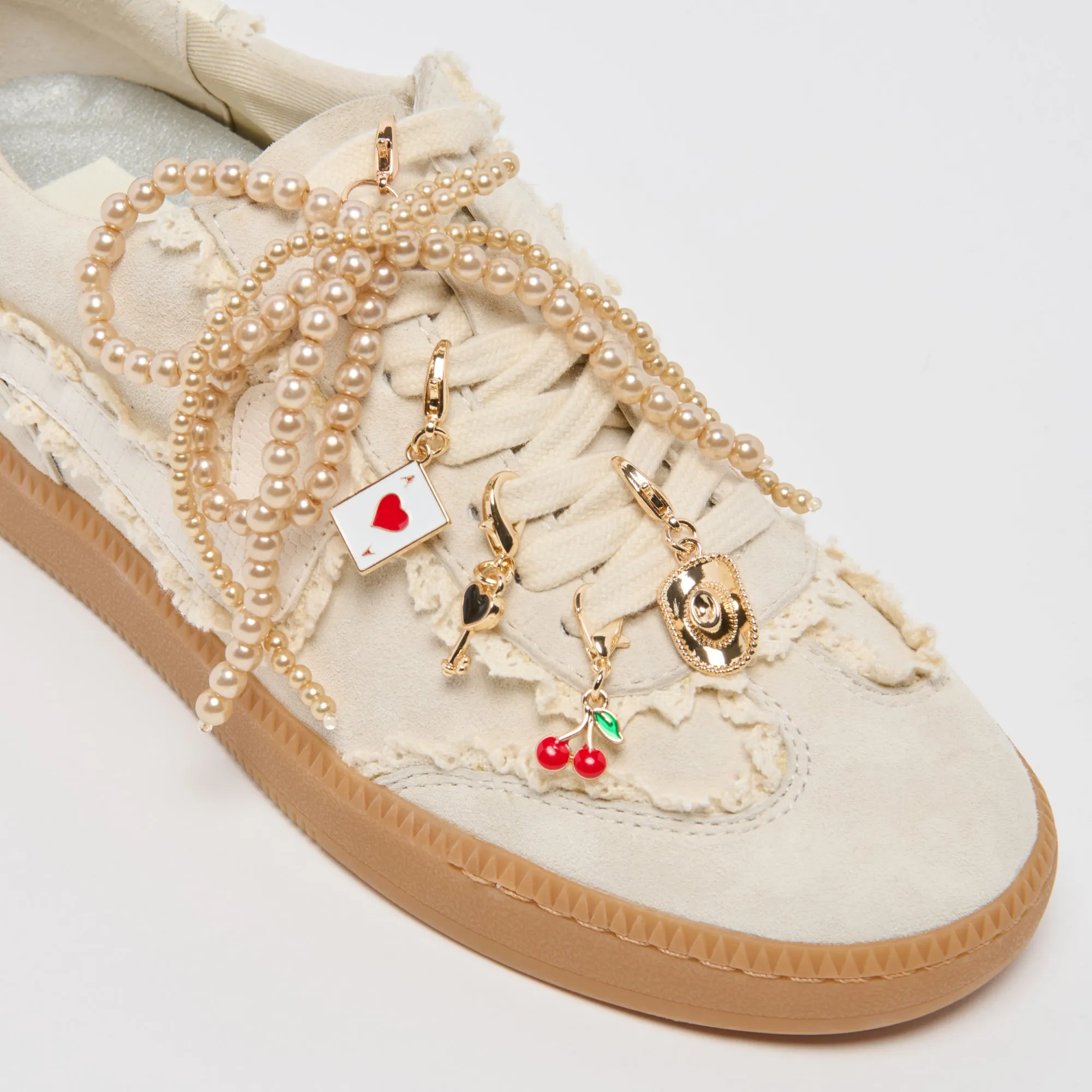 NOTICE LACE SNEAKERS IVORY   GOLD CHARM BUNDLE Stylish Pick High Density